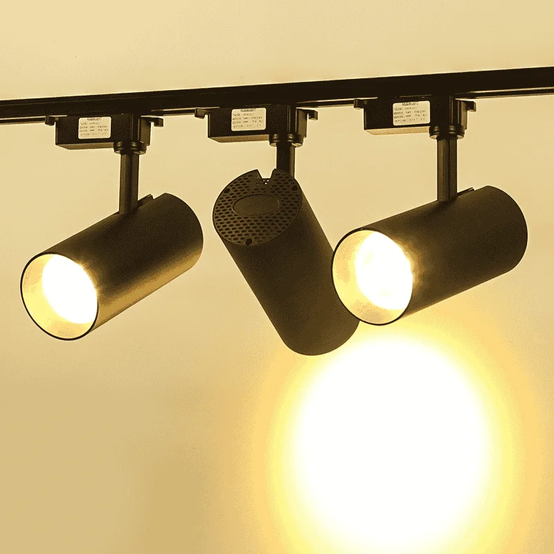 Reflektory szynowe LED: optyka, adapter i zgodność systemu