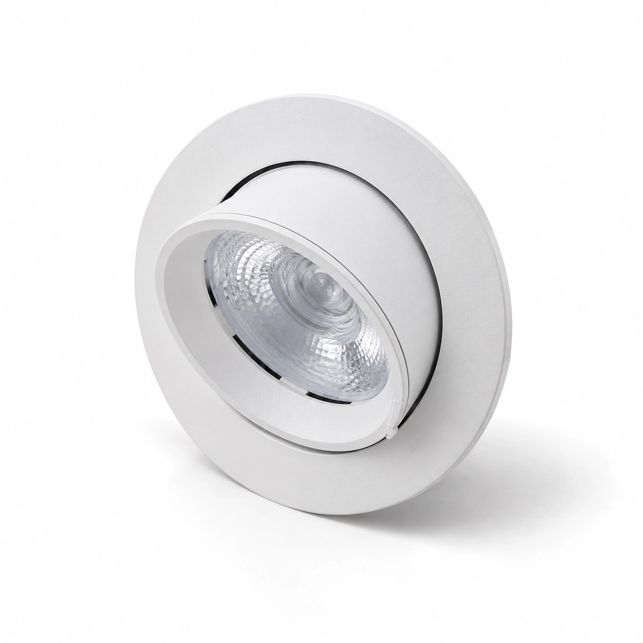 Wysuwany downlight z nachyleniem do 70°